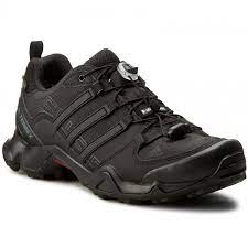 The shoe features material which enables it to provide a much higher level of flexibility than that provided by other shoes while also delivering a high level of traction. Schuhe Adidas Terrex Swift R Gtx Gore Tex Bb4624 Cblack Cblack Dkgrey Trekkingschuhe Sportschuhe Herrenschuhe Eschuhe De