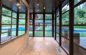 Modern Concrete And Glass Pad Set Hillside Above The San Fernando Valley Contemporary House Design House Design Contemporary House