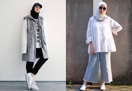 Zaskia mecca inspirasi hijab fashion indonesia republik sumber : Style Liburan Rani Hatta Vs Zaskia Mecca Keren Mana Cakaplah Berpikir Berbuat Bercakap
