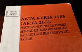 Suatu kegiatan yang dilakukan seseorang untuk suatu tugas atau kerja untuk menghasilkan uang itulah yang disebut pekerjaan. Akta Kerja 1955 Samada Pekerja Di Lindungi Oleh Akta Atau Tidak Dulu Lain Sekarang Lain