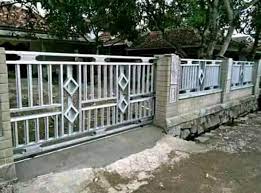 Galvalum untuk pertama kali dipopulerkan pada tahun 2000. Pintu Pagar Minimalis Baja Ringan Content
