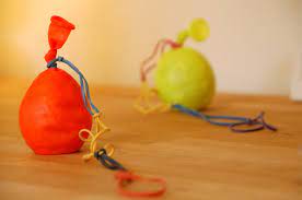 How to make a diy yoyo. Simple Balloon Yo Yo Tinkerlab