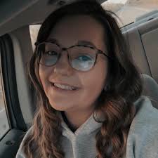 Is there any vets up here that are open Saturdays? I think my dog broke a  hip😢