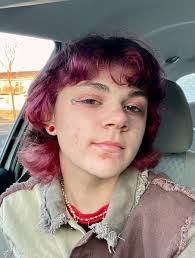 Savannah Hendrickson's Instagram, Twitter & Facebook