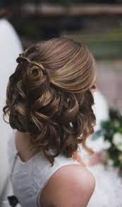 Half Up Down Wedding Hairstyles Short Hair Photography Modele Coiffure Coiffure Cheveux Mi Long Mariage Coiffure Mariage Cheveux Courts