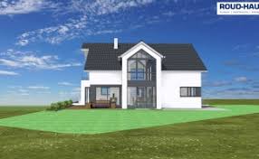 Eine detaillierte beschreibung zur barrierefreiheit finden sie hier. Aktuelle Einfamilienhaus Projekte Hauser Mit Satteldach Dreigiebelhaus Roud Haus