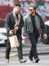 Carey mulligan is a married woman! Carey Mulligan And Husband Marcus Mumford Enjoy Lunch Date With Jake Gyllenhaal Daily Mail Online