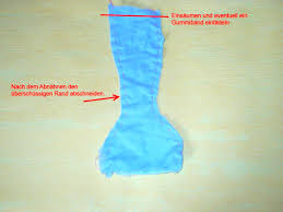 Ob ihr am saum eine aufwendige flosse gestalten möchtet oder den rock einfach in überlänge auf dem boden schleifen lasst, bleibt euch überlassen. Meerjungfrauenflosse Zum Schwimmen Selber Machen Meerjungfrauen Online Shop