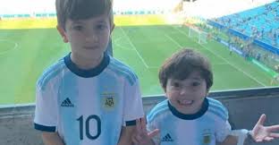 Y es que ciro, el menor de sus tres hijos, cumple su primer año de vida este 10 de marzo. Mateo Messi El Hijo Anti Messi Que Tiene Enloquecida A Argentina Sensacion Total Entre Fans Guioteca