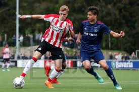 Wesley sneijder geeft duidelijkheid over tattoo yolanthe. Soccrates Images L R Yorbe Vertessen Of Psv U17 Enric Llansana Of Ajax U17