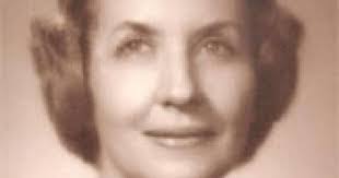 Lisa Oliphant's Instagram, Twitter & Facebook