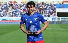 وأحرز سعد بقير هدفين للترجي، أحدهما قبل ثوان من نهاية الشوط الأول والآخر في بداية الشوط الثاني، قبل أن يغادر الملعب متأثرا بإصابة. Ø³Ø¹Ø¯ Ø¨Ù‚ÙŠØ± ÙÙŠ Ø­ÙˆØ§Ø± Ù„ÙƒÙˆÙˆÙˆØ±Ø© Ø¥Ø°Ø§ Ø®ÙŠØ±ÙˆÙ†ÙŠ Ø¨ÙŠÙ† Ø§Ù„Ø£Ù‡Ù„ÙŠ ÙˆØ§Ù„Ø²Ù…Ø§Ù„Ùƒ Ø³Ø£Ø®ØªØ§Ø± Ø§Ù„Ø£Ø¨ÙŠØ¶