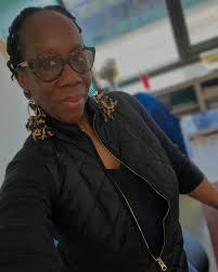 Pearls and Bling Boutique, LLC (@pearlsandblingwithdariel) • Instagram  photos and videos