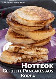 Hotteok Pancakes Aus Korea Korea Streetfood Aus Korea Hefeteig Pancakes Mit Einer Fullung Aus Karamellisierten Geh Rezepte Lebensmittel Essen Susse Backerei