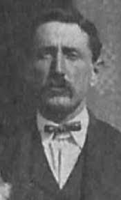 Lelia Landry's Instagram, Twitter & Facebook