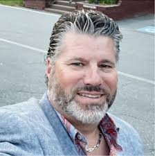 Todd Woolston's Instagram, Twitter & Facebook