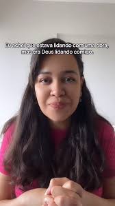 Quando tudo parece perdido, Deus entra na história e nos refaz por  completo. Nas mãos do Oleiro, até o que quebrou volta a viver. Digite  “amém” se vc crê que Deus faz