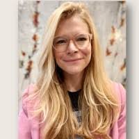 Ashley Calbert's Instagram, Twitter & Facebook