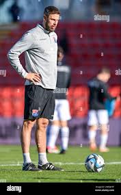 Unterhaching, Deutschland. 03rd Feb, 2024. v.li.: Yari Otto (Verl, 28) Ben  Westermeier (Unterhaching, 6) im Zweikampf, Duell, duel, tackle, Dynamik,  Action, Aktion, 03.02.2024, Unterhaching (Deutschland), Fussball, 3. Liga,  SpVgg Unterhaching