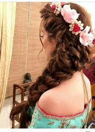 Pin By Sffu On Hair Bridemaids Hairstyles Bridal Hairstyle Indian Wedding Indian Bridal Hairstyles