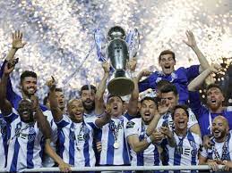 Fc porto oficjalnie poznało rywala w 1/8 ligi mistrzów,tą drużyną jest londyńska chelsea z którą porto mierzyło sie nie raz. Fc Porto Crowned Champions Of Portugal The Portugal News