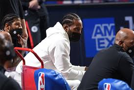 Kawhi leonard was asked about the league issuing a statement detailing a patella tendon injury in his left knee that the league says was the reason he missed wednesday's contest. Clippers Carry On Without Kawhi Leonard Until Next Week With Sore Foot Slam