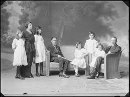 Colección Franzen RETRATO FAMILIAR DE MARIA PILAR COLON Y AGUILERA, DUQUESA  DE