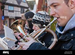 Busker uk buskers busking hi-res stock photography and images