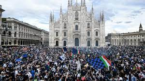 E per le vie di milano inizia la festa. 457bjkld2pjscm
