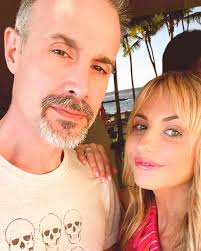 Sarah Michelle Gellar and Freddie Prinze Jr.'s Relationship Timeline