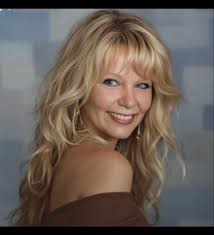 I am looking for someone to style a loose wave 8" wig for me,would require  cutting and shaping to suit my face.