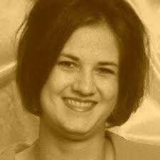 Melanie Seely (@Smellysbags)