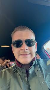 Bigfoot performs a song for that Coldplay couple 😂😂 #coldplay #hr  #expenses #busted #cheaters #funnyvideos