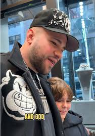 When we see a young kid hustling and trying to do better for himself we all  got to do our part to help out ❗️#Mosesthejeweler