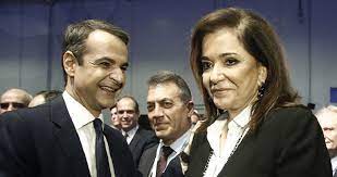 O κυριάκος μητσοτάκης έφτασε στον εκθεσιακό χώρο στις 10:30 το πρωί, όπου συναντήθηκε με τον πρόεδρο της δεθ helexpo αναστάσιο τζήκα και στη συνέχεια ξεκίνησε την. Ntora Mpakogiannh Se Rolo Pyrosbesth Gia Thn Kybernhsh Mhtsotakh Mexri Pote Aftodioikisi Gr