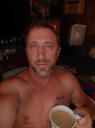 Morning from Alfie...Who thought it was the best idea ever to get up at  5.30am this morning...I did not share his view 🤣