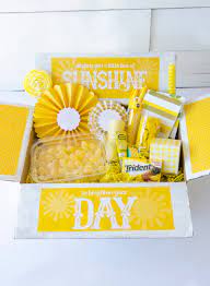 This box of sunshine gift idea is the perfect idea. 10 Things To Put In A Sunshine Box By Lindi Haws Of Love The Day