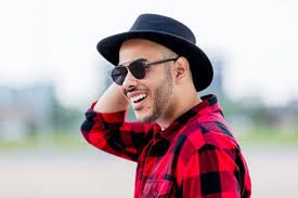 Na web, comandou transmissão ao vivo nos bastidores do. Playlist De Hugo Gloss Para A Festa De 15 Anos Constance Zahn 15 Anos