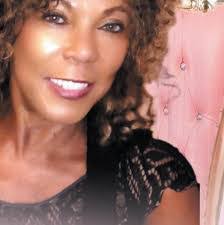 Sharon Wade's Instagram, Twitter & Facebook