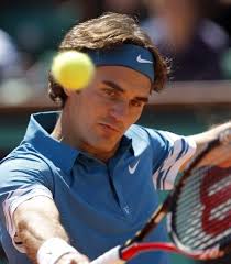 Roger federer's roland garros is over after three rounds. Federer Cruises In Debut As Champ Boulder Daily Camera