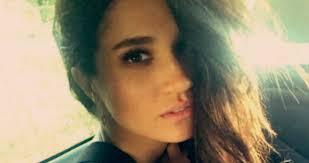 BREAKING: Prince Harry Meghan Markle engagement confirmed.