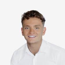 Proud to be able to work at a company that understands and works around my  study commitments. Wouldn't of been able to achieve this without iVolve's  support!