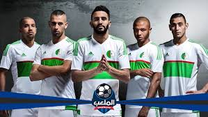 هدف رياض محرز في مرمي بتسوانا بتصفيات كاس امم افريقيا. Ø§Ù„Ù…Ù„Ø¹Ø¨ Ø±ÙŠØ§Ø¶ Ù…Ø­Ø±Ø² Ø£Ø´ÙƒØ± Ø§Ù„Ø¬Ù…Ø§Ù‡ÙŠØ± Ø§Ù„Ø¬Ø²Ø§Ø¦Ø±ÙŠØ© ÙˆØ±Ø¯ Ø§Ù„Ø¬Ù…ÙŠÙ„ Ø¹Ø¨Ø± Ø§Ù„Ù…Ù„Ø¹Ø¨