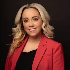 Fatima Da Cunha: Experienced Real Estate Professional