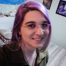 Evie Smith's Instagram, Twitter & Facebook