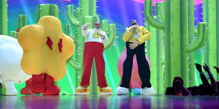 Ever since the singer and rapper first started releasing music in 2016, he's dominated the charts and stolen bad bunny was born in 1994. Mtv Vmas 2019 Watch Bad Bunny And J Balvin S Bonkers Performance Of Que Pretendes Pitchfork