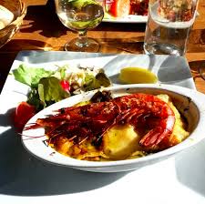 Restaurant Le Plage Carnon Lasagne De Gambas Avec Un Bon Verre De Vin Blanc Lasagnes Verre De Vin C Est Bon