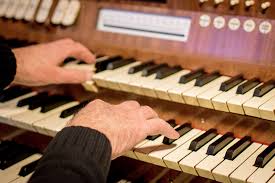 Sufjan stevens plays oboe, english horn, piano, electric organ, electric piano, banjo, acoustic and electric guitar, bass guitar, vibraphone. 10 Famous Organ Players And Their Organ Performance Great Organist Cmuse