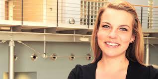 Stephanie Bertsch's Instagram, Twitter & Facebook