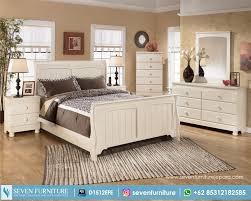 Begitu juga untuk kamu yang ngekost, ruangan ini menjadi tempat yang harus membuat kamu nyaman. Toko Mebel Minimalis Jepara Seven Furniture Jepara